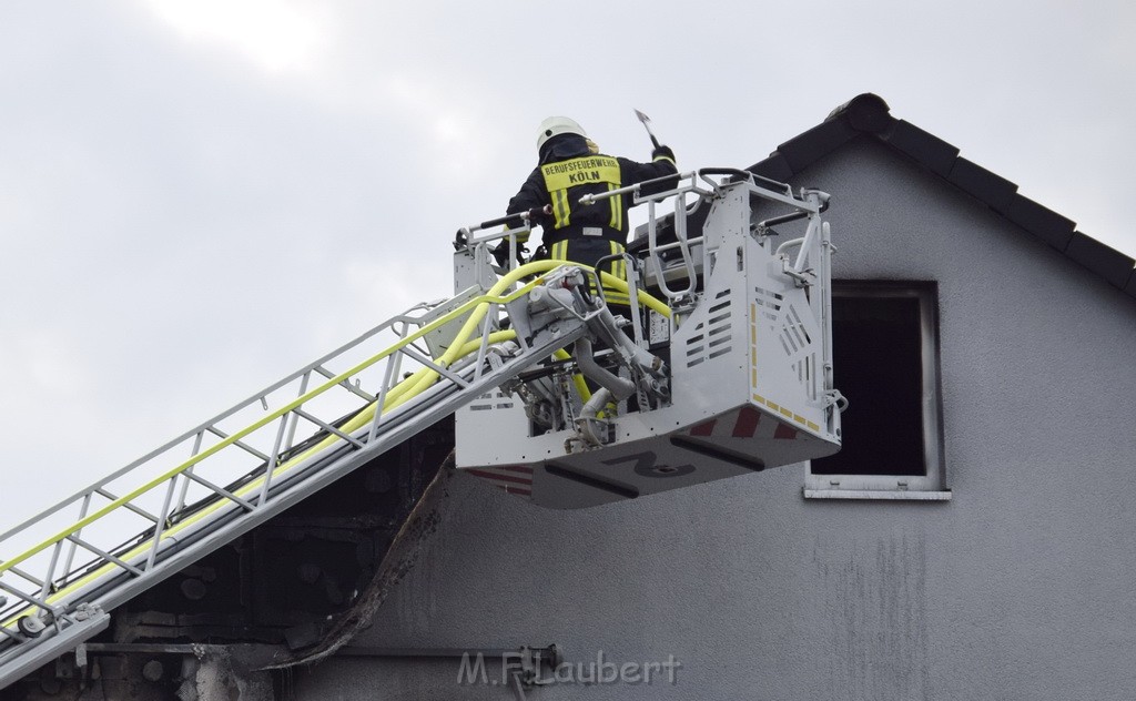 Feuer 2 Y Koeln Suerth Elisabeth Selbertstr P062.JPG - Miklos Laubert